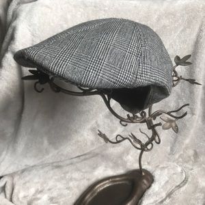 D&Y Grey/Black Plaid & Houndstooth Flat Cap